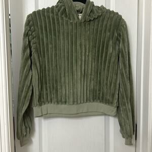 Dereks heart green plush ribbed crop hooded sweater size S